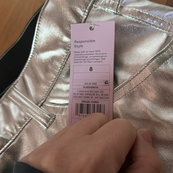 Wild Fable shimmery silver pants size 8-nwt - Picture 4 of 6